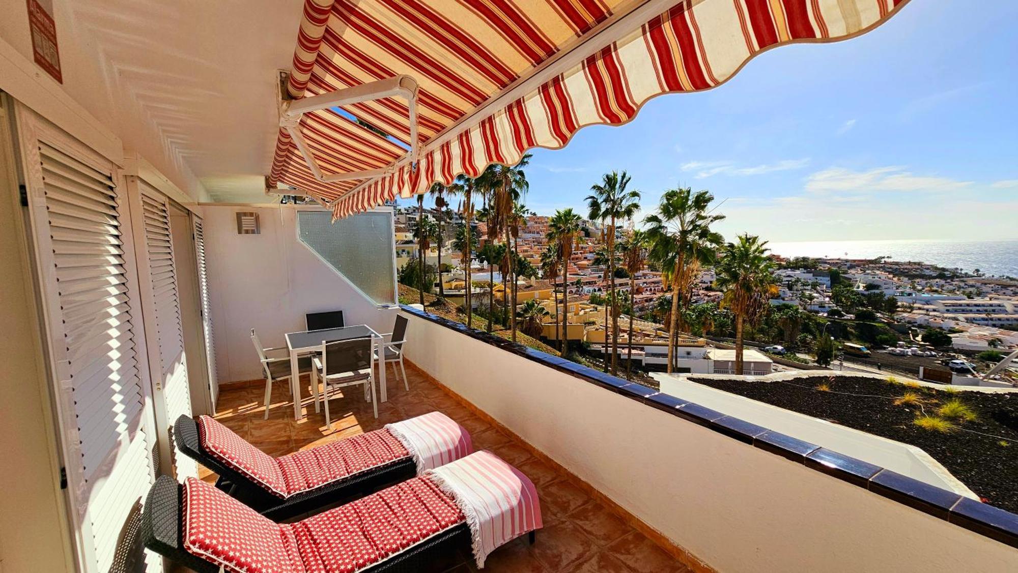 Cozy Sea Views Apartment In Costa Adeje Bagian luar foto